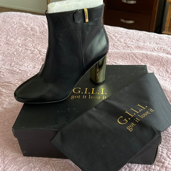 G.I.L.I. Shoes New Gili Black Leather Ankle Boots With Gold